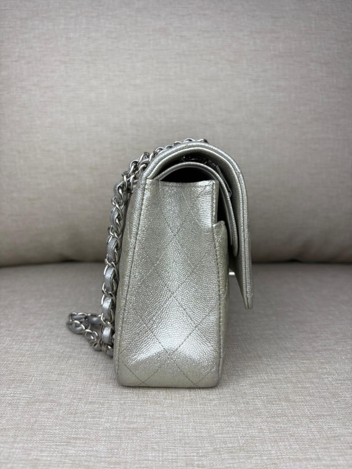 Chanel 21k Medium Caviar GHW