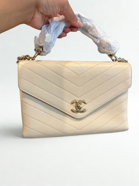 Chanel Chevron GHW