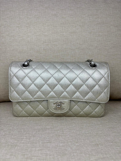 Chanel 21k Medium Caviar GHW