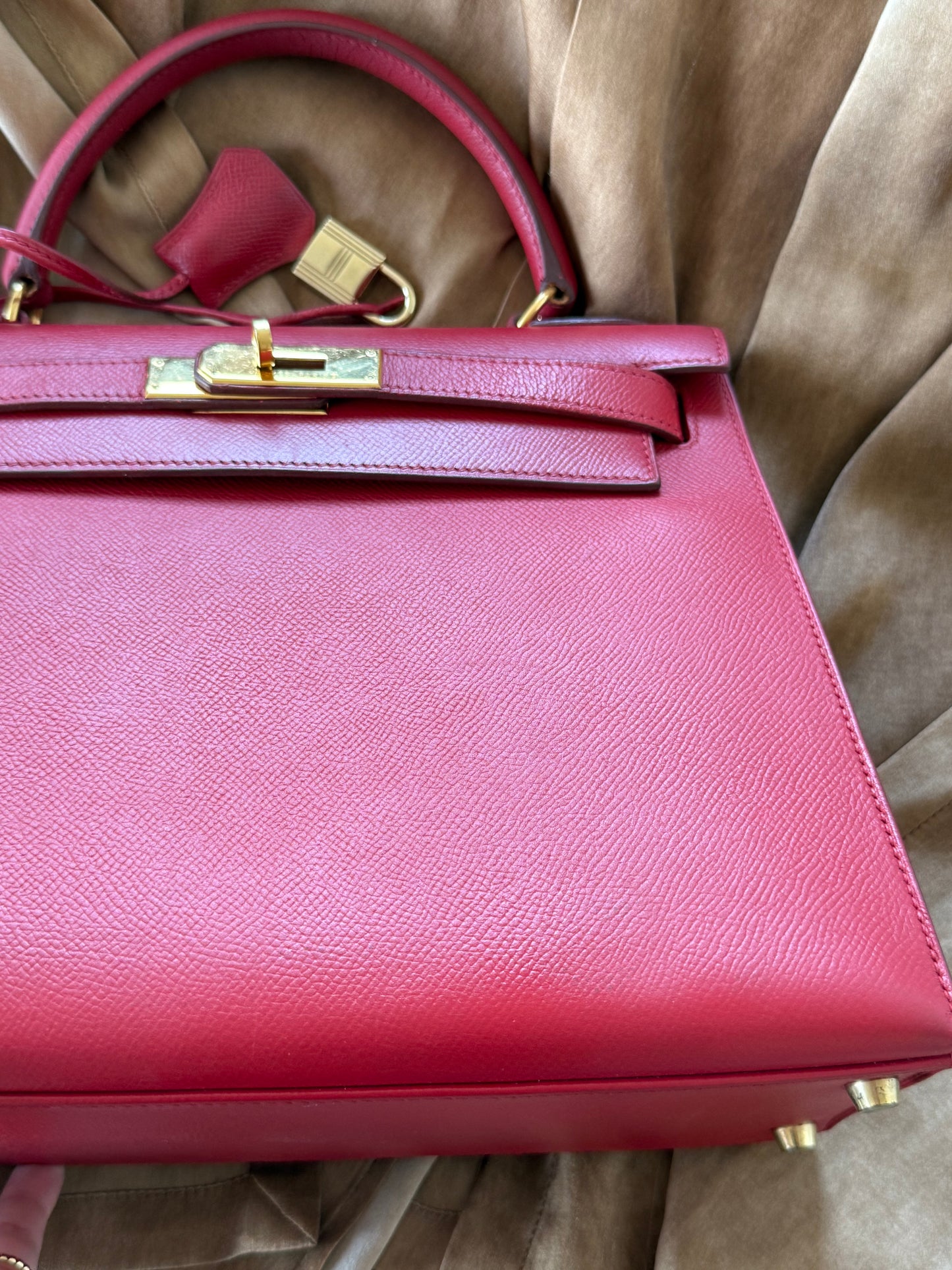 K28 Red GHW